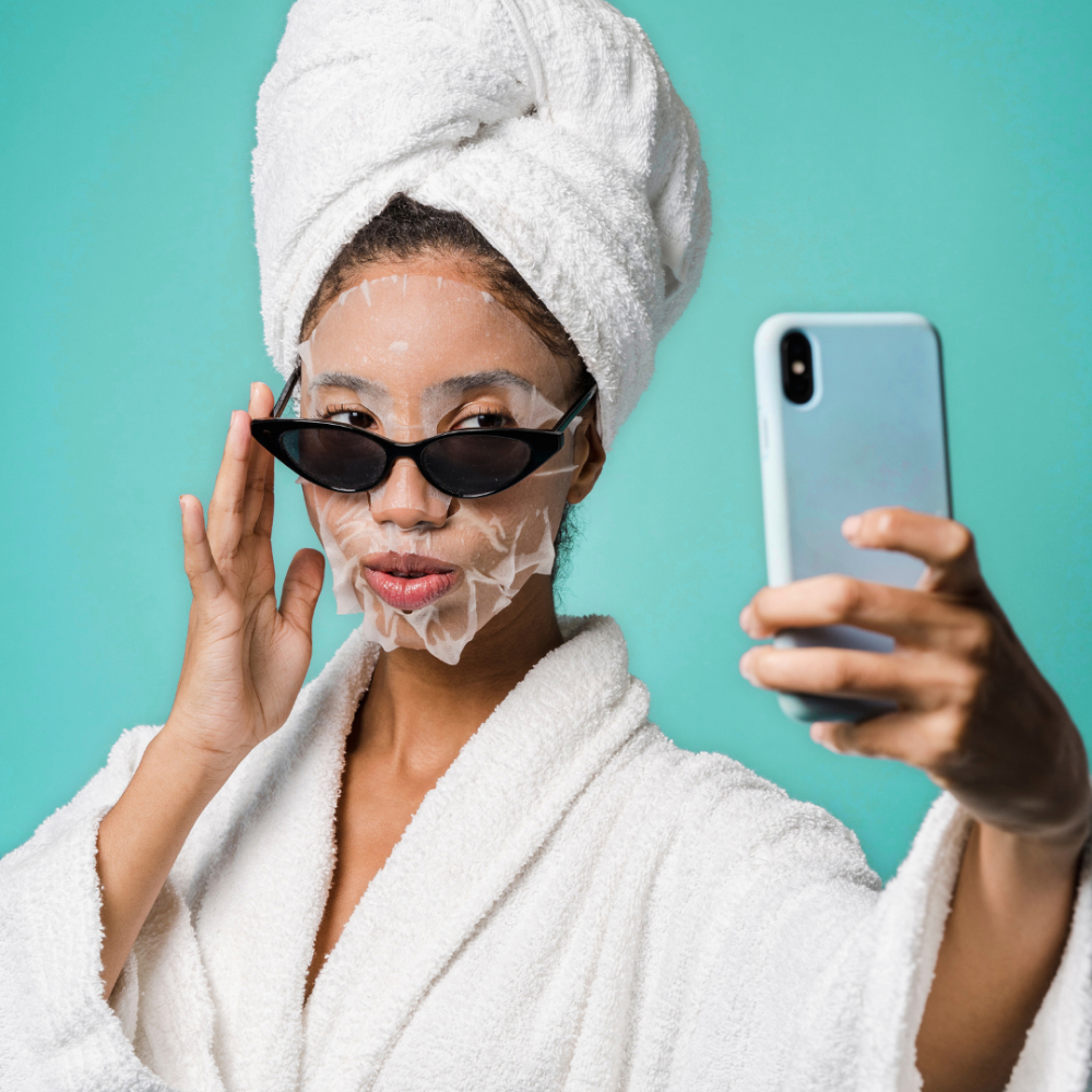 Fleeky Collagen Sheet Mask & Dermaroller